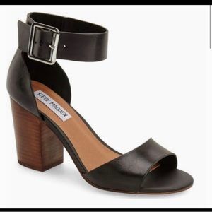 Steve Madden Estoria Size 8. Black Leather Ankle Strap Stacked 3" Heel Sandals
